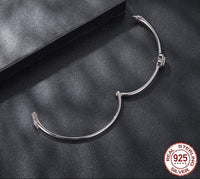 Hollow Heart Bracelet – Moissanite Radiance