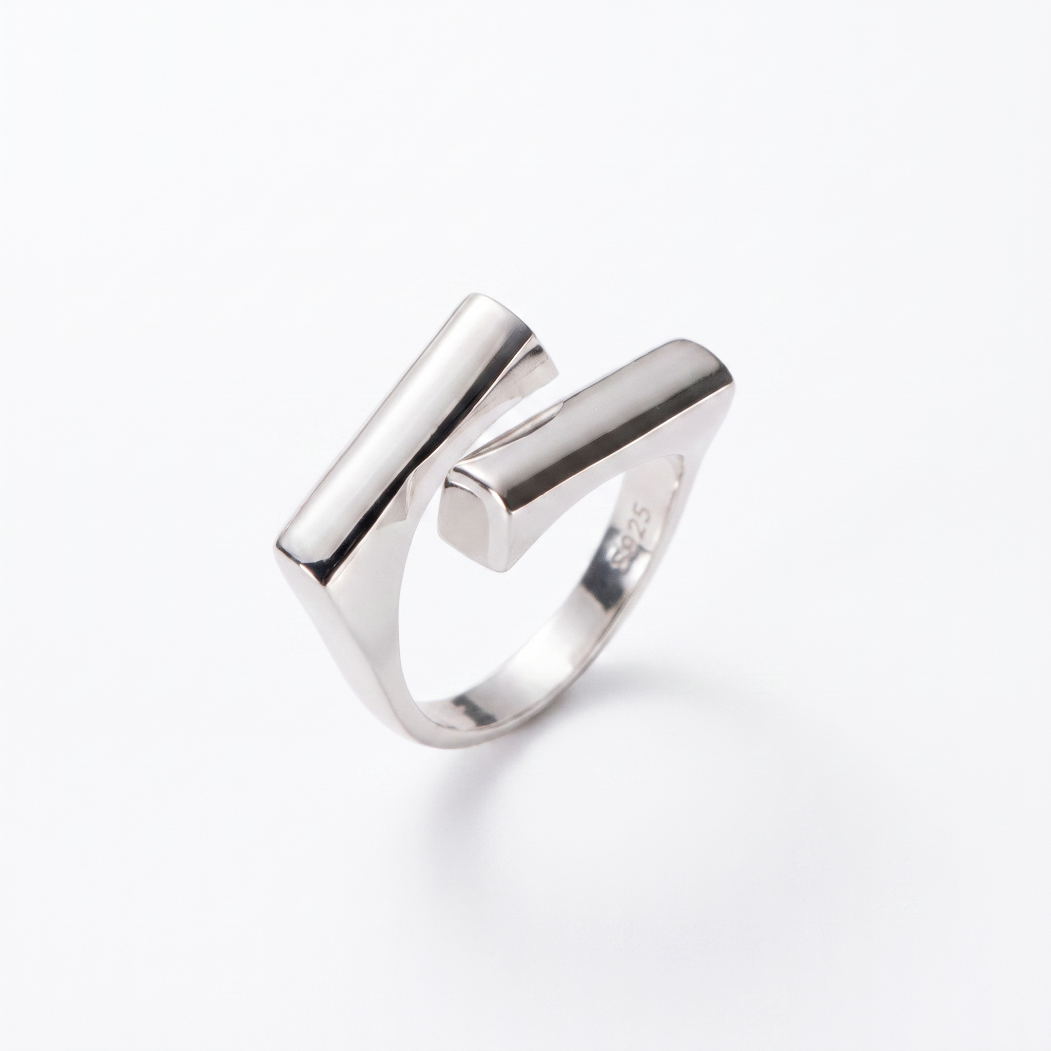 Geometric Essence Adjustable Ring