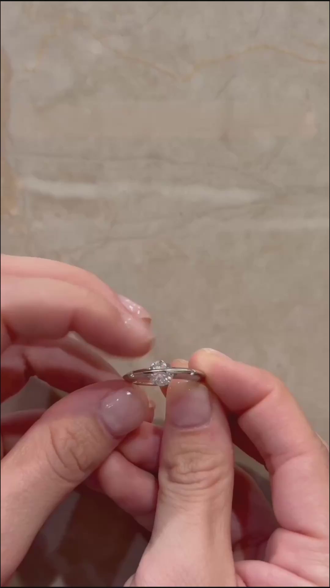 Rotating Shooting Star Ring – A Sparkle in Motion